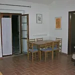 Elena דירה